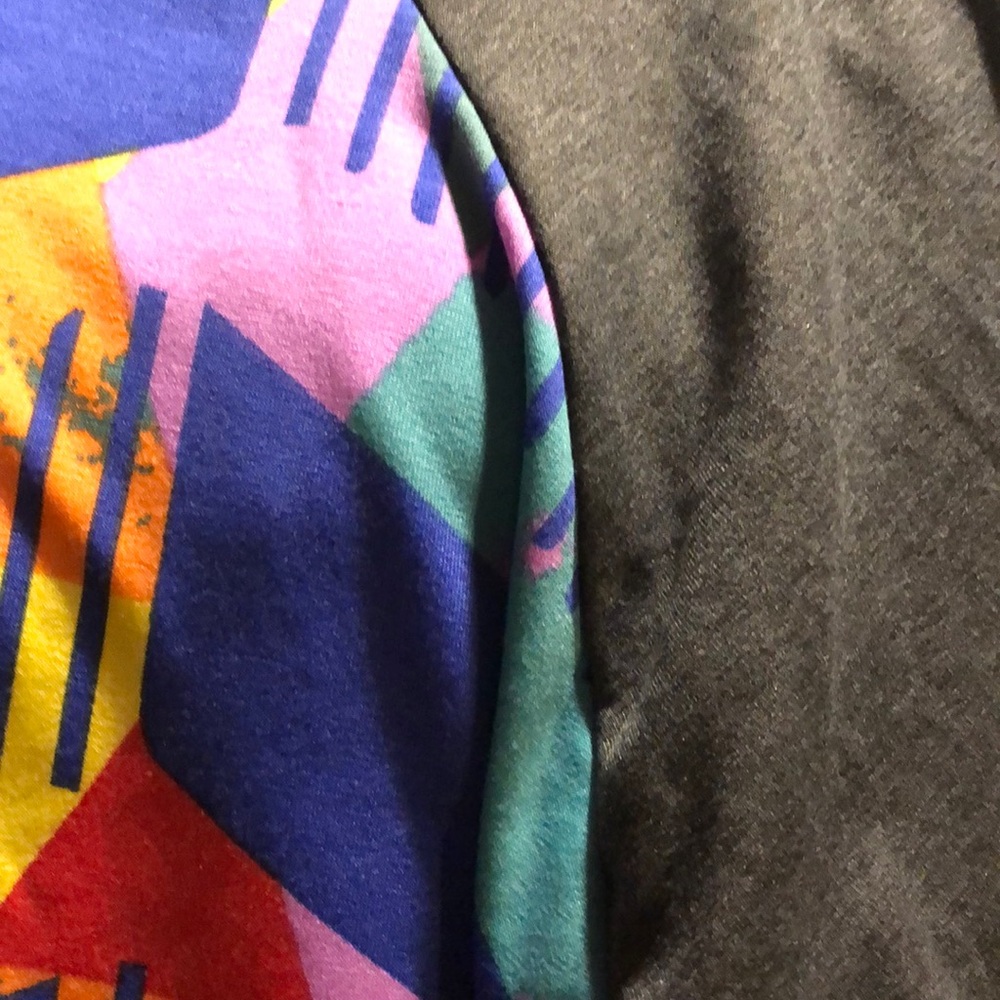 Lularoe Randy top - Picture 2 of 3